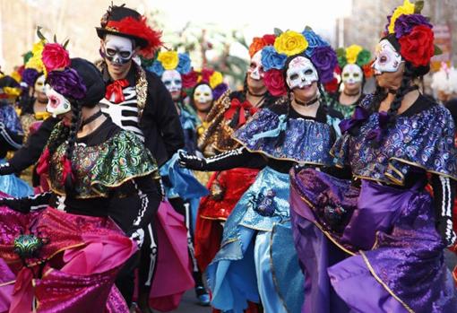 Pasacalles del carnaval isleño