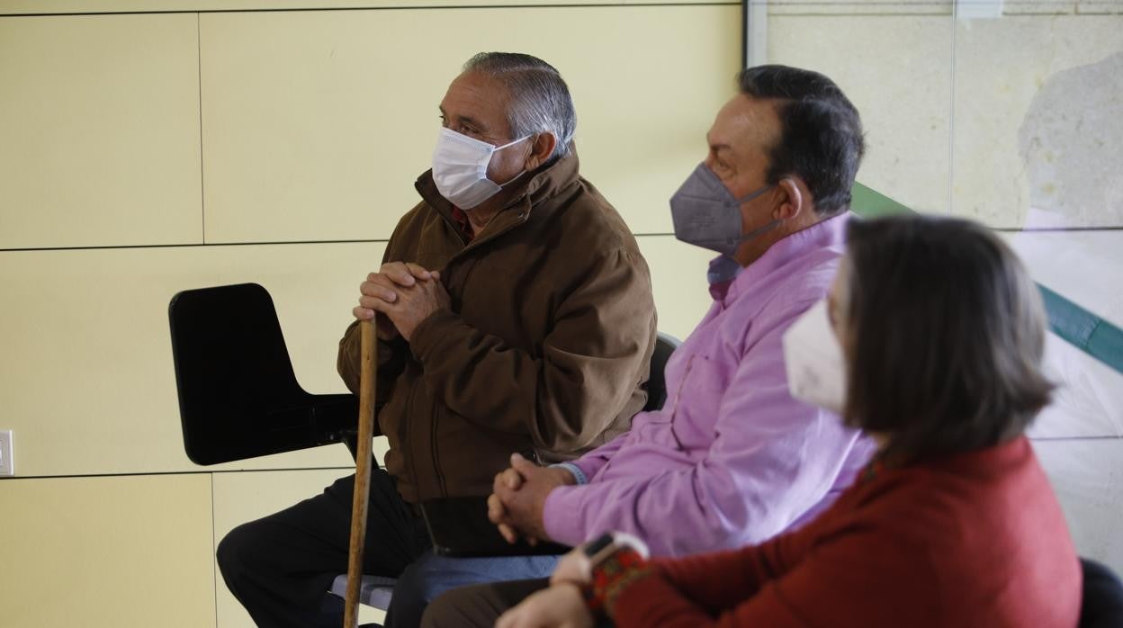 Pacientes recuperados de corazón, en el acto en el hospital Reina Sofía de Córdoba