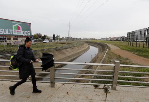 Paso sobre el canal