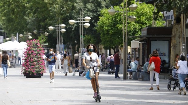 El seguro para el patinete eléctrico en Córdoba, entre los 18 y los más de 50 euros al año