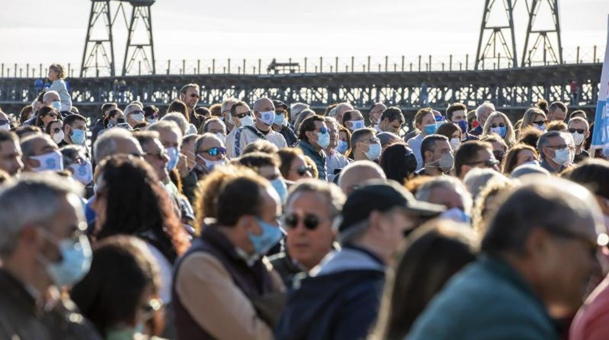 Los manifestantes calculan que fueron 6.000 personas los que protestaron