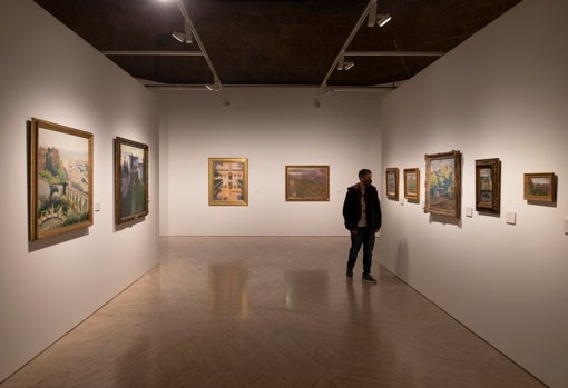 Sala dedicada al arte naturalista y romántico en la Alhambra