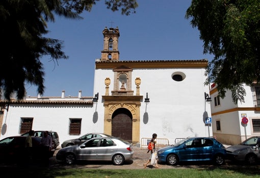 Fachada de la ermita del Santo Crucifijo, en la plaza de la Magdalena