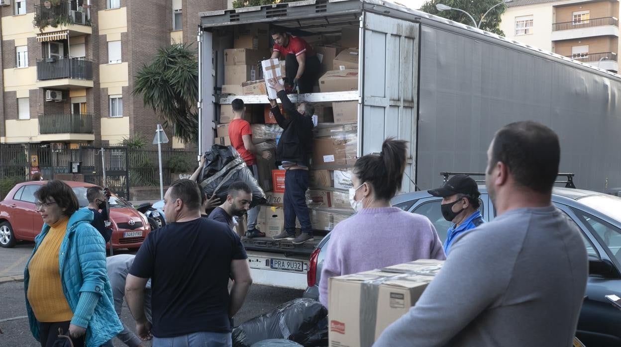 Camión con ayuda humanitaria