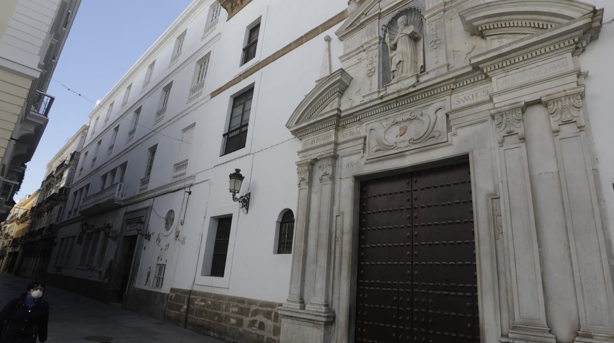 La iglesia de San Agustín, cerrada, el Viernes Santo de 2020