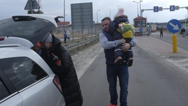 La Policía Nacional ha tramitado en Córdoba el permiso de residencia para 130 refugiados ucranianos