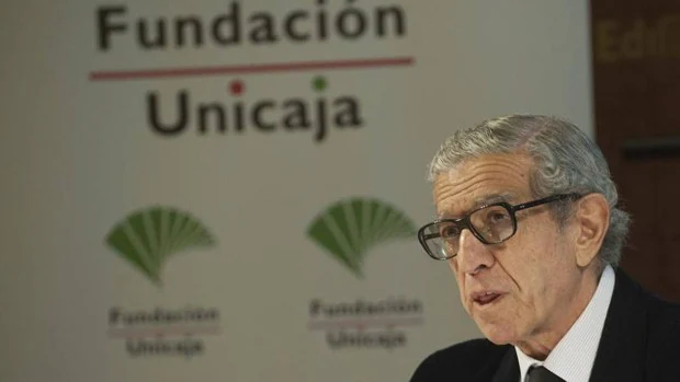 El Gobierno pone en duda la «honorabilidad» de Braulio Medel para seguir al frente de la Fundación Unicaja