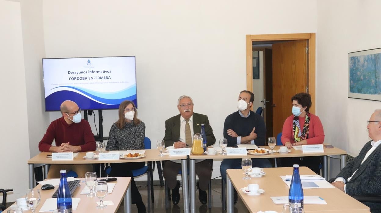 Desayuno informativo del Colegio de Enfermería en el que se han presentado los datos