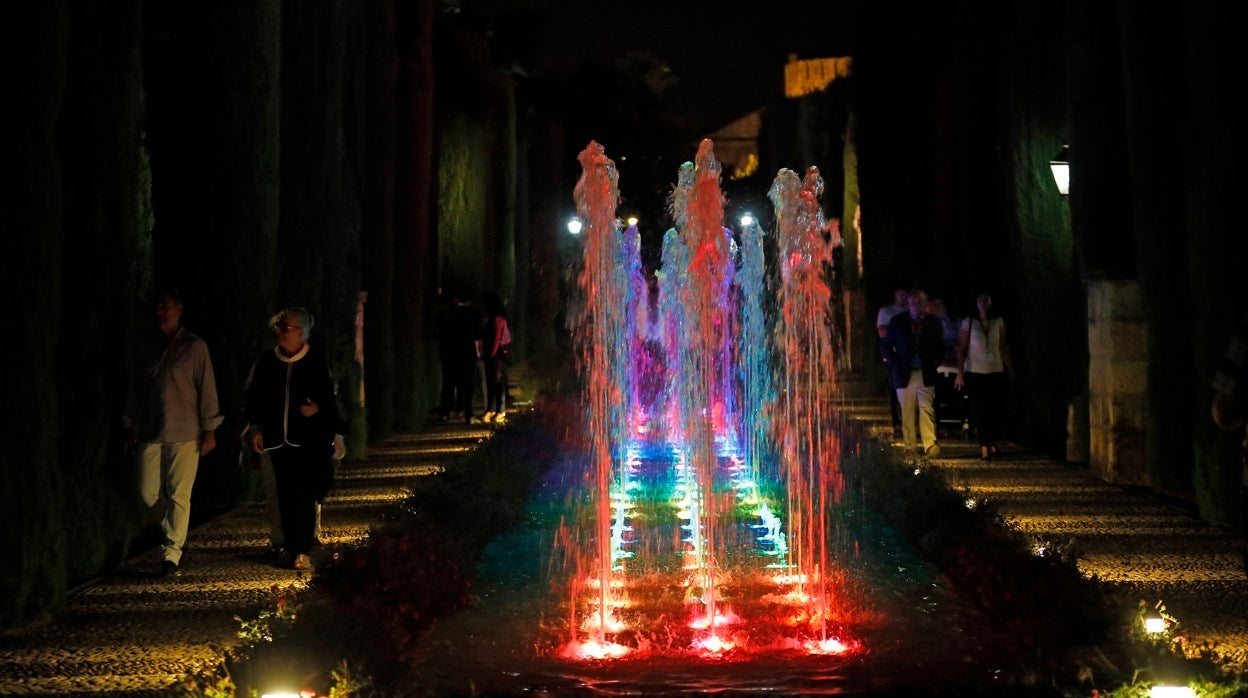 Espectáculo nocturno en el Alcázar de los Reyes Cristianos de Córdoba en su anterior etapa