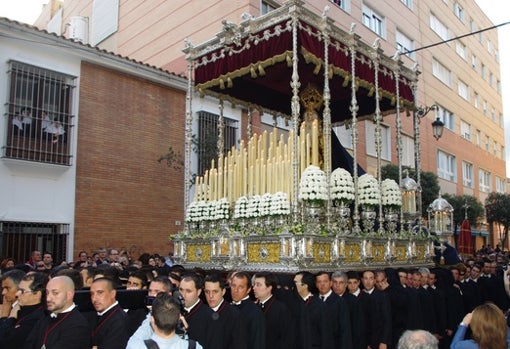 Guía completa con los horarios y recorridos de los traslados para la Semana Santa de Málaga 2022