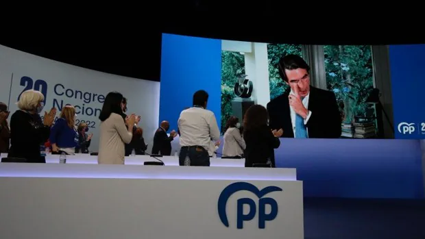 Aznar pide la mayor unidad del PP en torno a Feijóo: «Tiene que ser una apuesta irreversible»
