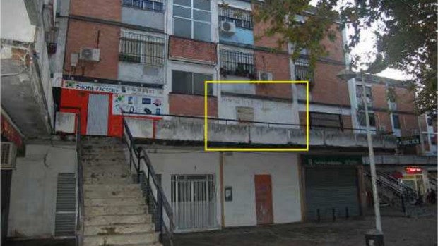 Se vende local en Córdoba con okupas: razón, la Junta