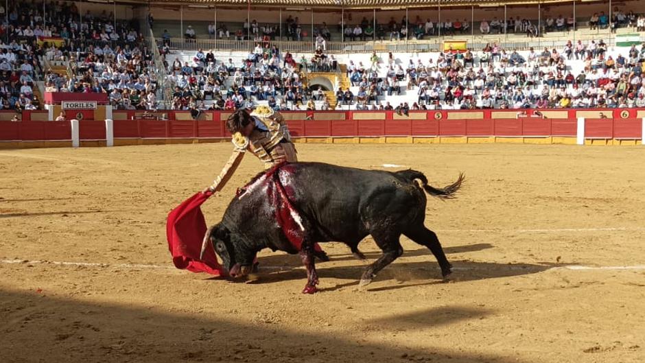 Roca Rey y Manzanares se reparten cuatro orejas en tarde con polémica en Cabra