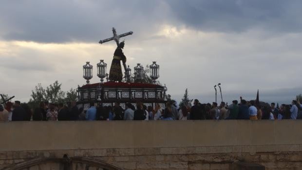 Lunes Santo en Córdoba, salir a la calle también era esto