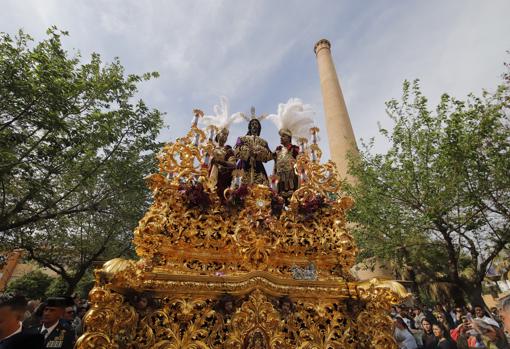 El Señor de la Redención, por su barrio de la Huerta de la Reina