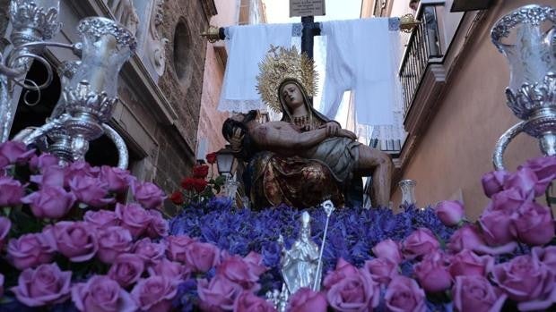Así te hemos contado el minuto a minuto del Miércoles Santo en Cádiz