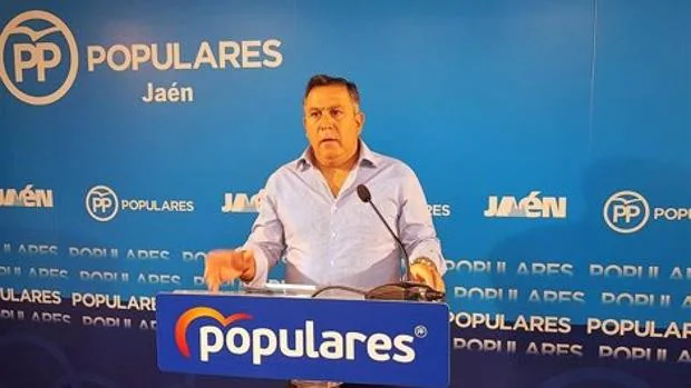 Seis concejales del PP en Jaén pasarán a no adscritos ante el «maltrato» de la dirección provincial