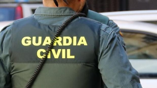 Detenido en Granada por apuñalar y disparar a un padre y a su hijo tras un altercado de tráfico