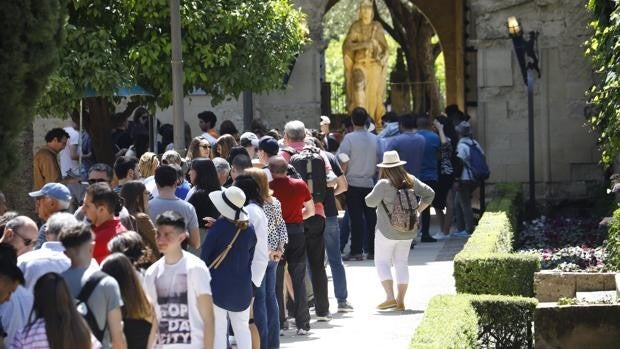 Hostecor destaca que el puente del 1 de mayo ha sido de bares y restaurantes «completos» en Córdoba