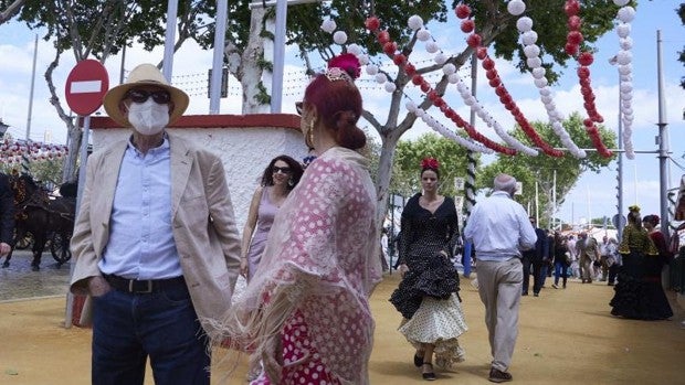 Andalucía suma casi cien hospitalizados por Covid tras el puente de mayo, mientras bajan los contagios