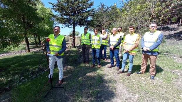 El paraje de la Nava de la Sierra de Cabra contará con un aparcamiento ante la gran demanda de senderistas