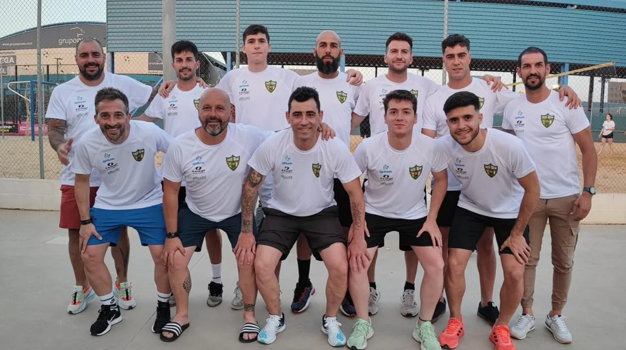 La plantilla del Córdoba Polideportivo, la sección de fútbol playa del Córdoba Futsal