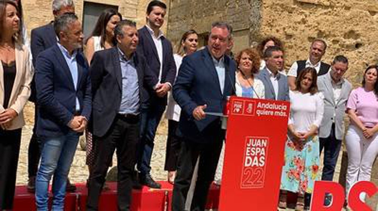 Juan Espadas, este domingo en Carmona (Sevilla) durante la presentación de la candidatura socialista por Sevilla a las elecciones autonómicas del 19 de junio ABC