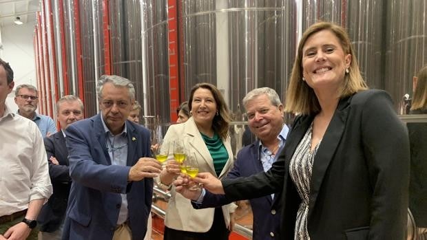 La consejera de Agricultura destaca que Córdoba es la segunda provincia más exportadora de aceite de oliva