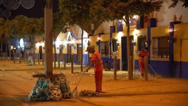 Feria de Córdoba 2022 | El trabajo de Sadeco para hacer un día limpio tras una noche de fiesta