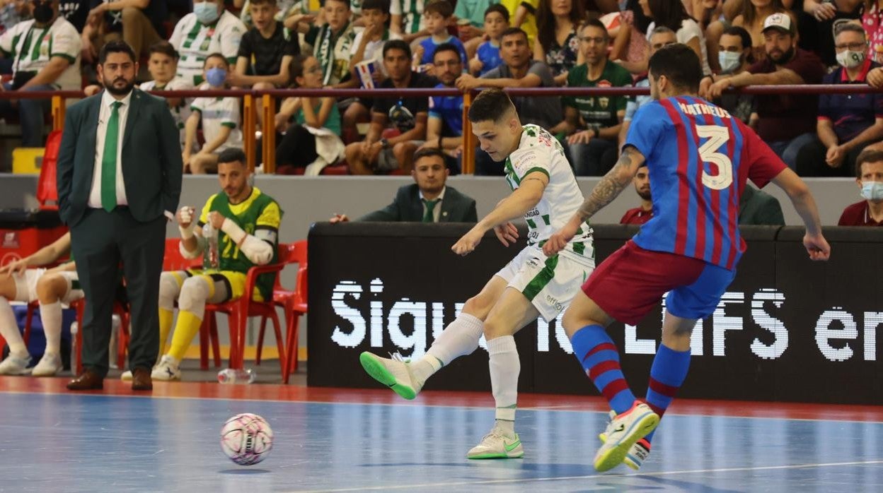 Viana, en el partido del Córdoba Patrimonio ante el Barcelona