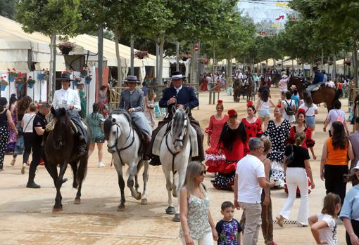 Coches de caballos en el Arenal