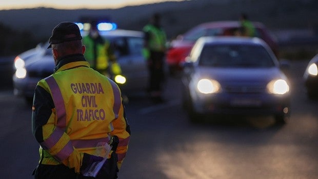 Un muerto y varios heridos en una colisión entre dos vehículos en Cartaya