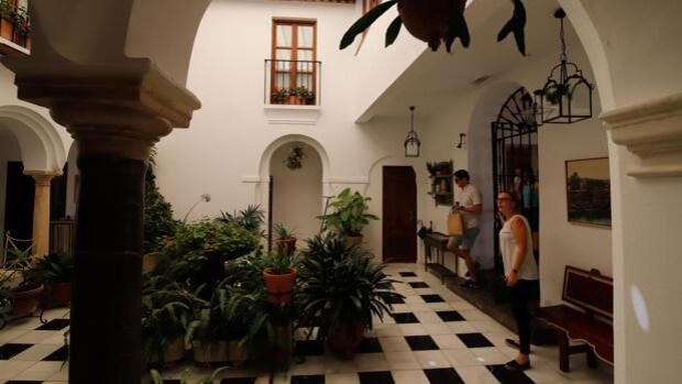 Los viajeros alojados en apartamentos en Córdoba en abril se disparan un 56% respecto a la época preCovid