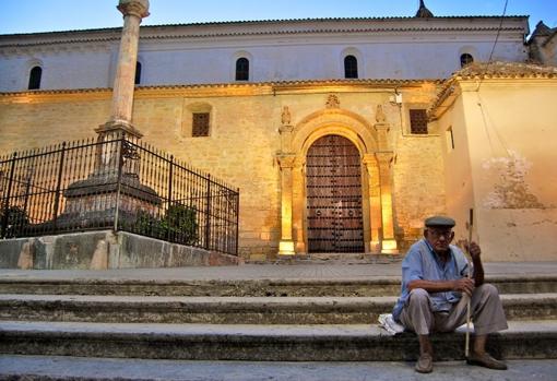 Entrada a la iglesia del Soterraño de Aguilar de la Frontera