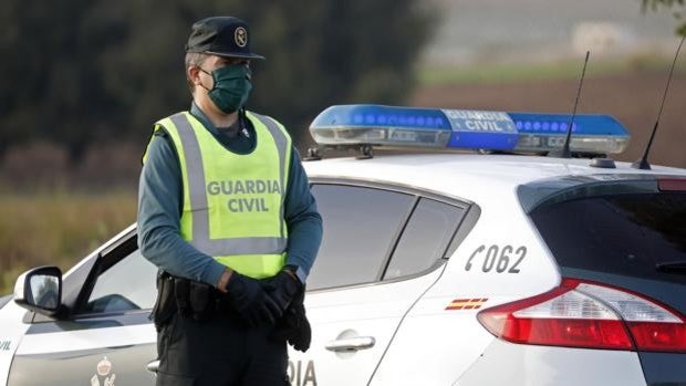 La Guardia Civil de Córdoba detiene al conductor de un camión que quintuplicaba la tasa de alcohol permitida