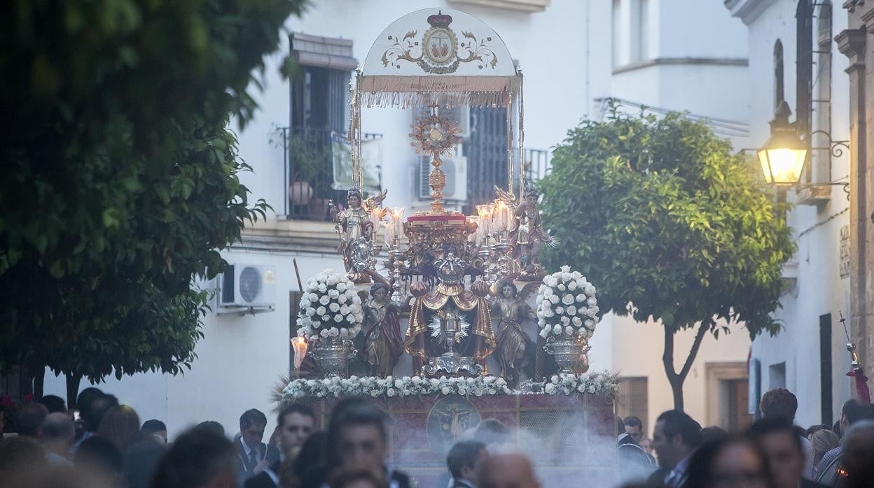 Procesión del Corpus de la hermandad de Ánimas, en imagen de archivo