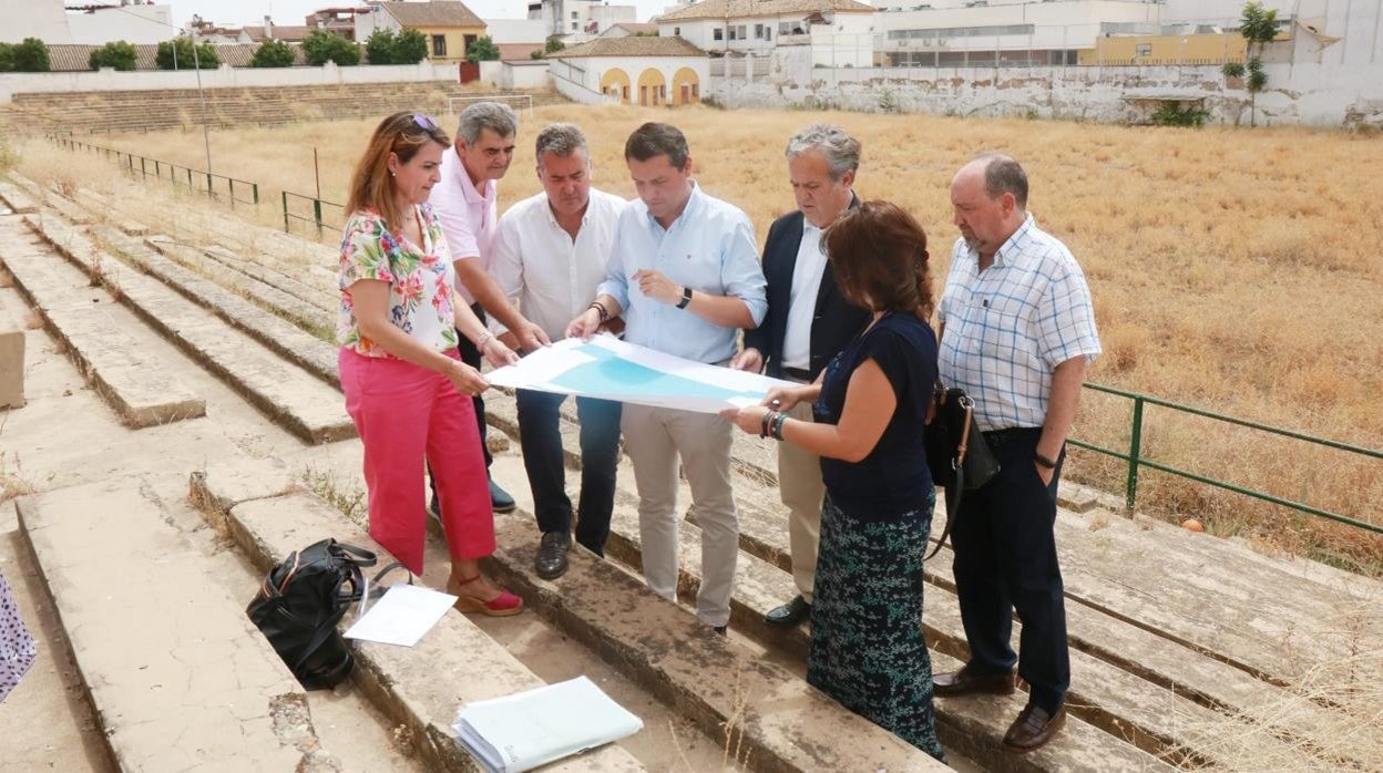 El alcalde y su equipo en San Eulogio