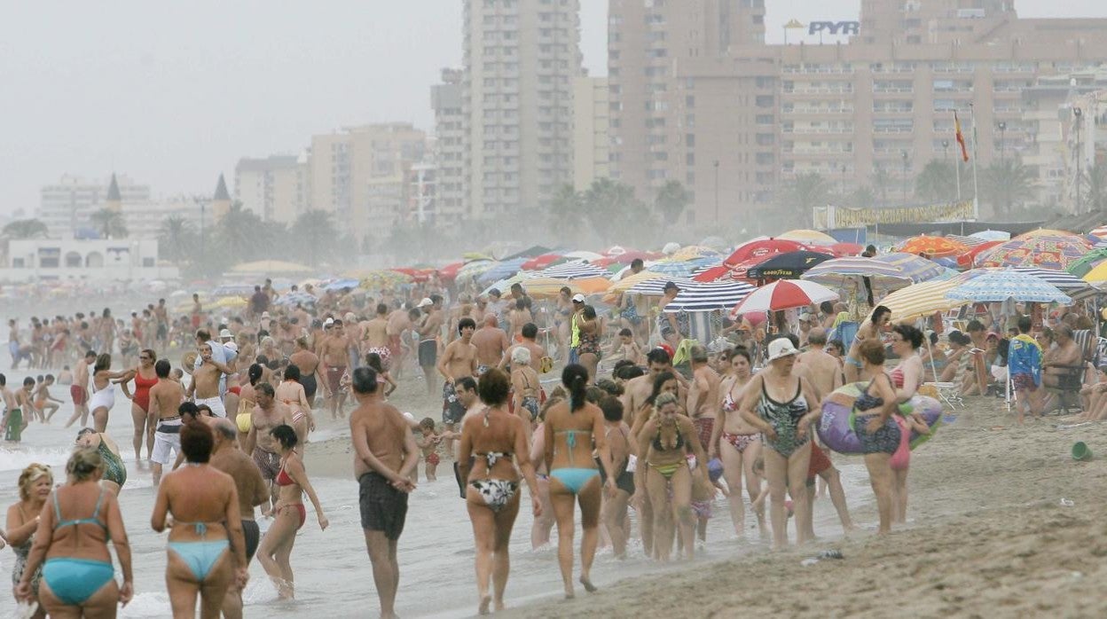 Playa de Fuengirola en verano