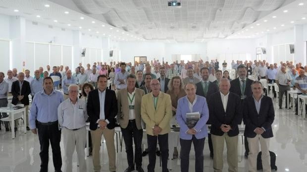 Dcoop consolida a Córdoba como sede productiva de frutos secos