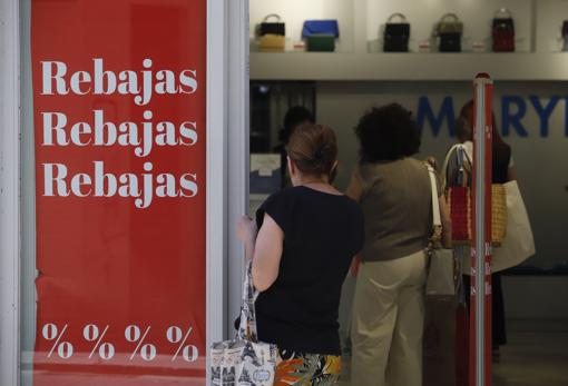 Rebajas de verano en Córdoba | Campaña con buenas perspectivas, pero con la mira puesta en la inflación