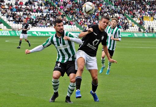 Aníbal Padrón, esta temporada, con el Tamaraceite en El Arcángel