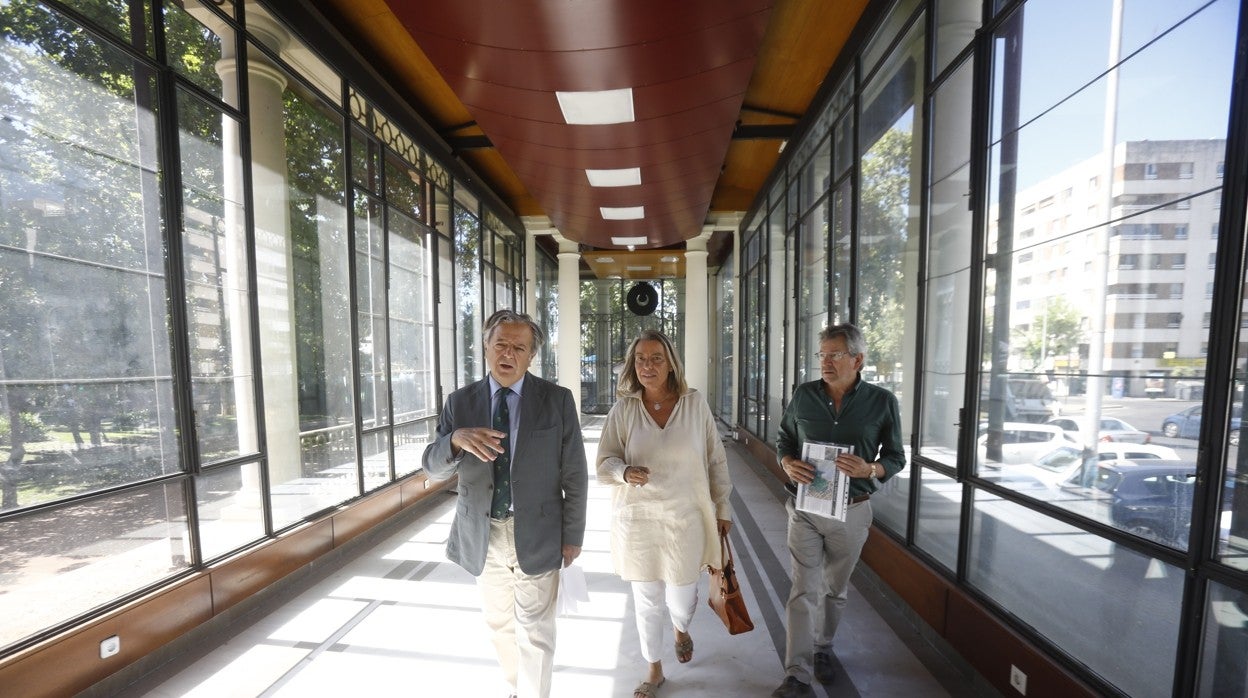 Salvador Fuentes e Isabel Albás, durante su visita a la pérgola del Duque de Rivas