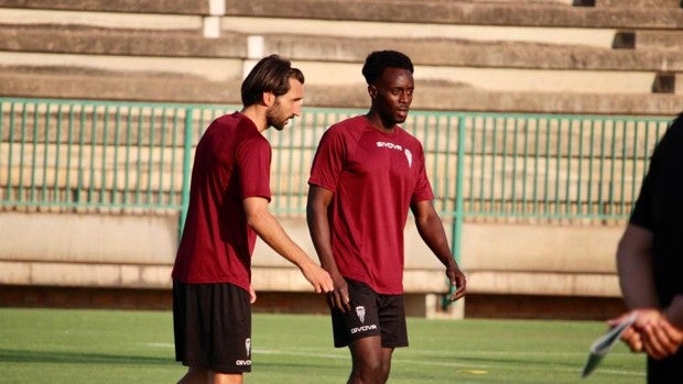 Calderón y Diarra se incorporan a los entrenamientos en la Ciudad Deportiva