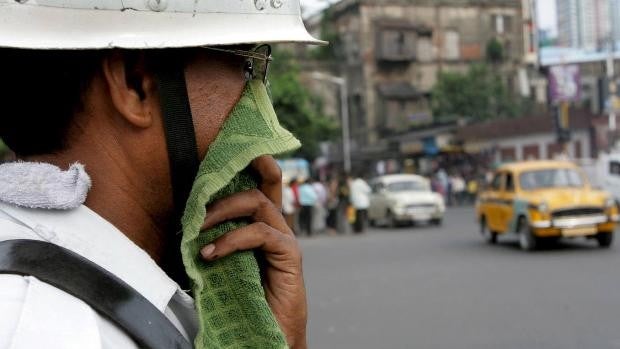 ¿Qué relación hay entre democracia y contaminación?