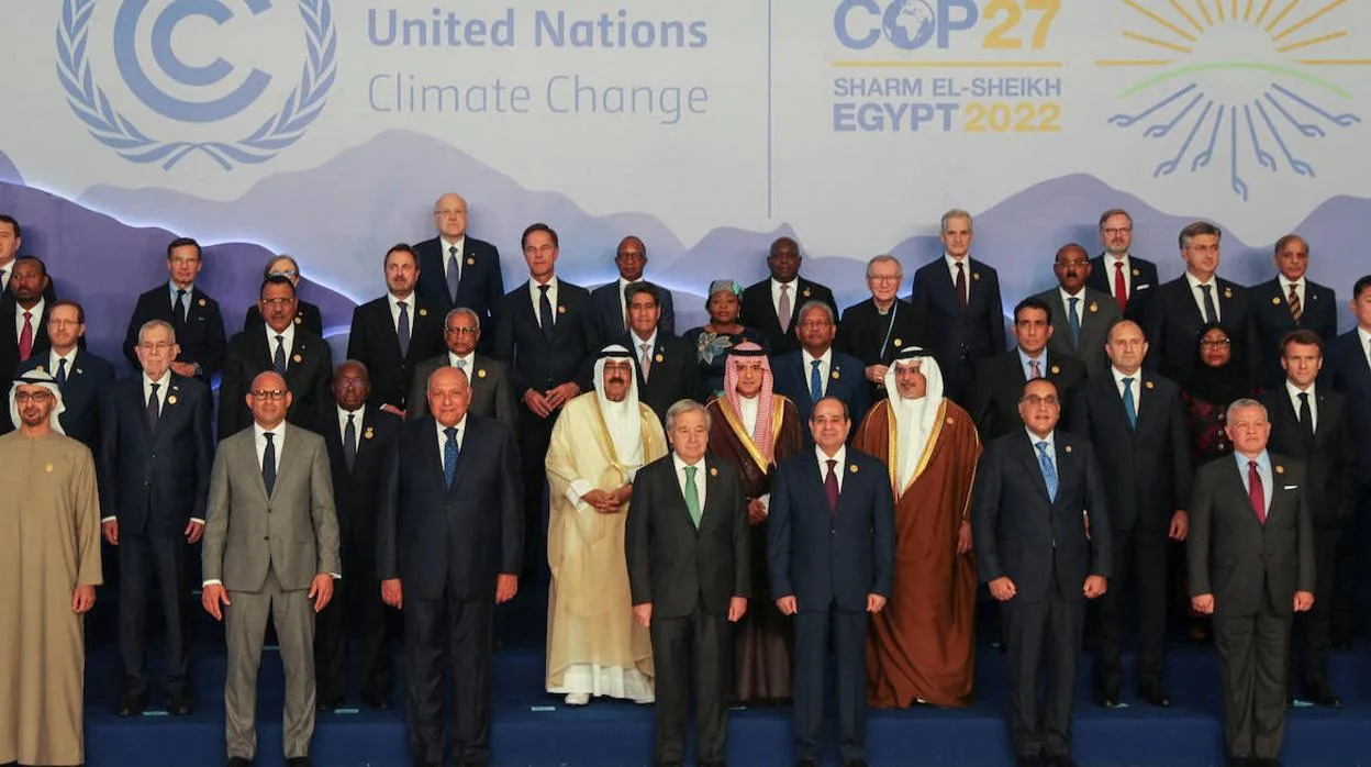 Foto de los mandatarios que acudieron a la primera jornada de negociaciones de la COP27.