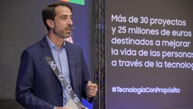 «La tecnología tiene que estar en el aula, pero siempre bajo el control de un adulto»