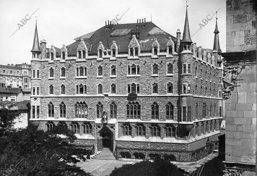La Casa de los Botines de León