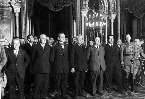 Alcalá Zamora con Indalecio Prieto, ministro de Obras Públicas