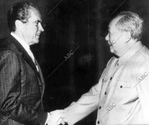 Mao Tse-Tung recibió al presidente de los Estados Unidos, Richard Nixon, en 1972