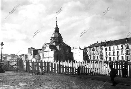 Madrid, 10/03/1911. La iglesia-colegio de las niñas de Leganés
